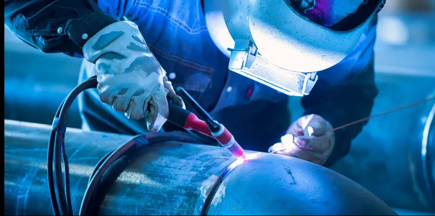 TIG welding on metal pipe
